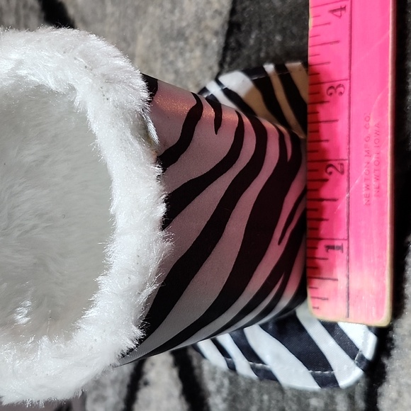 ZEBRA PRINT PLUSH LINED EYEGLASSES PROTECTIVE HOLDER - Picture 10 of 12